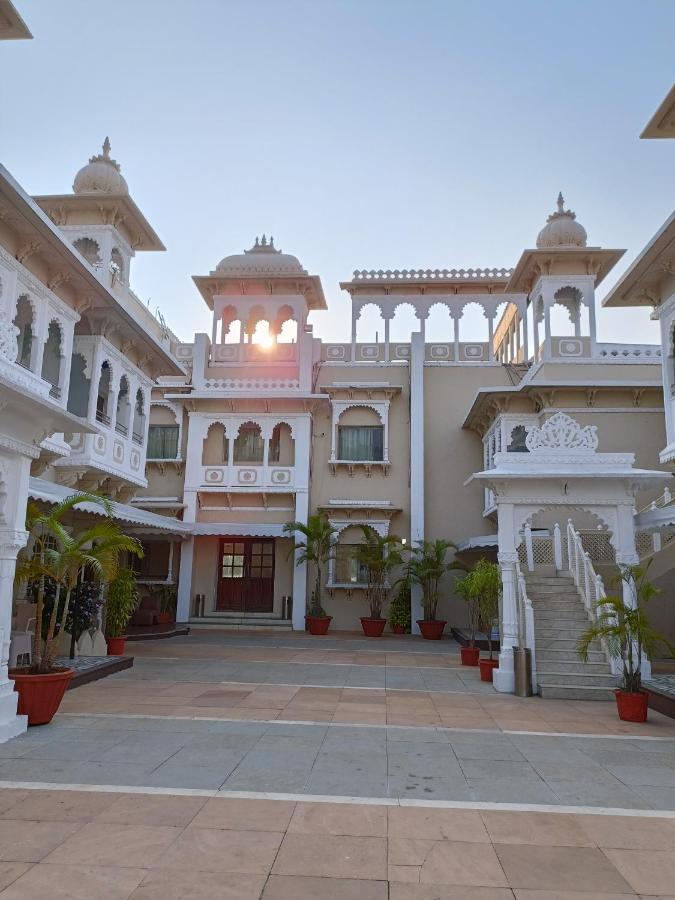 Hotel Gautam لونافالا المظهر الخارجي الصورة